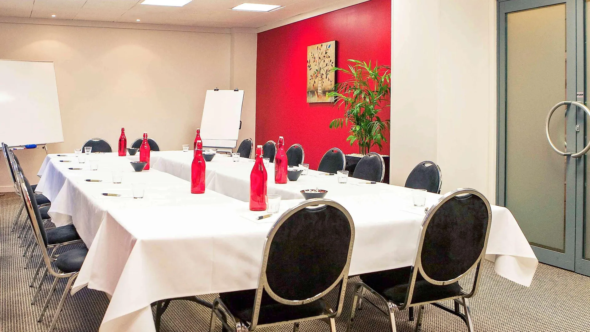 Mercure Wellington Central City Hotel And Apartments