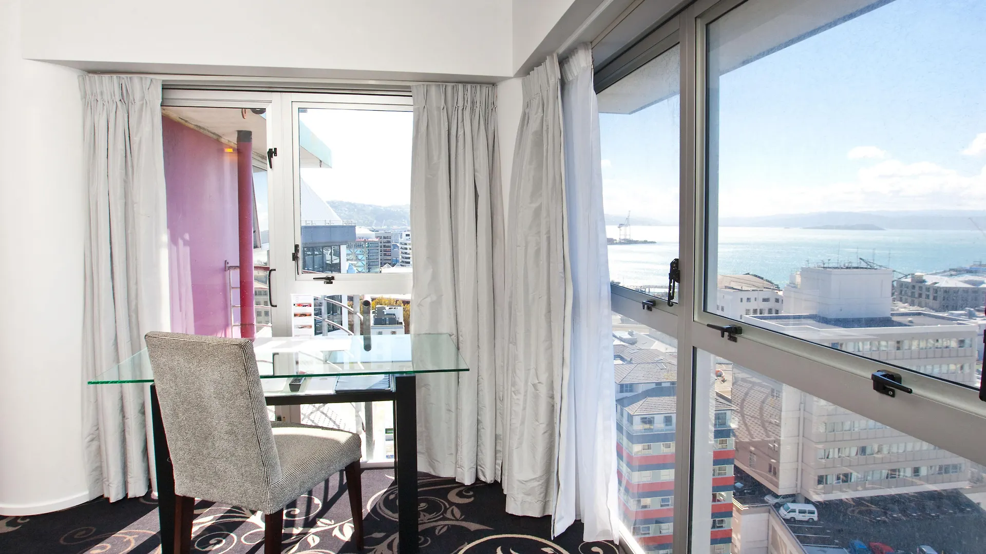 Mercure Wellington Central City Hotel And Apartments
