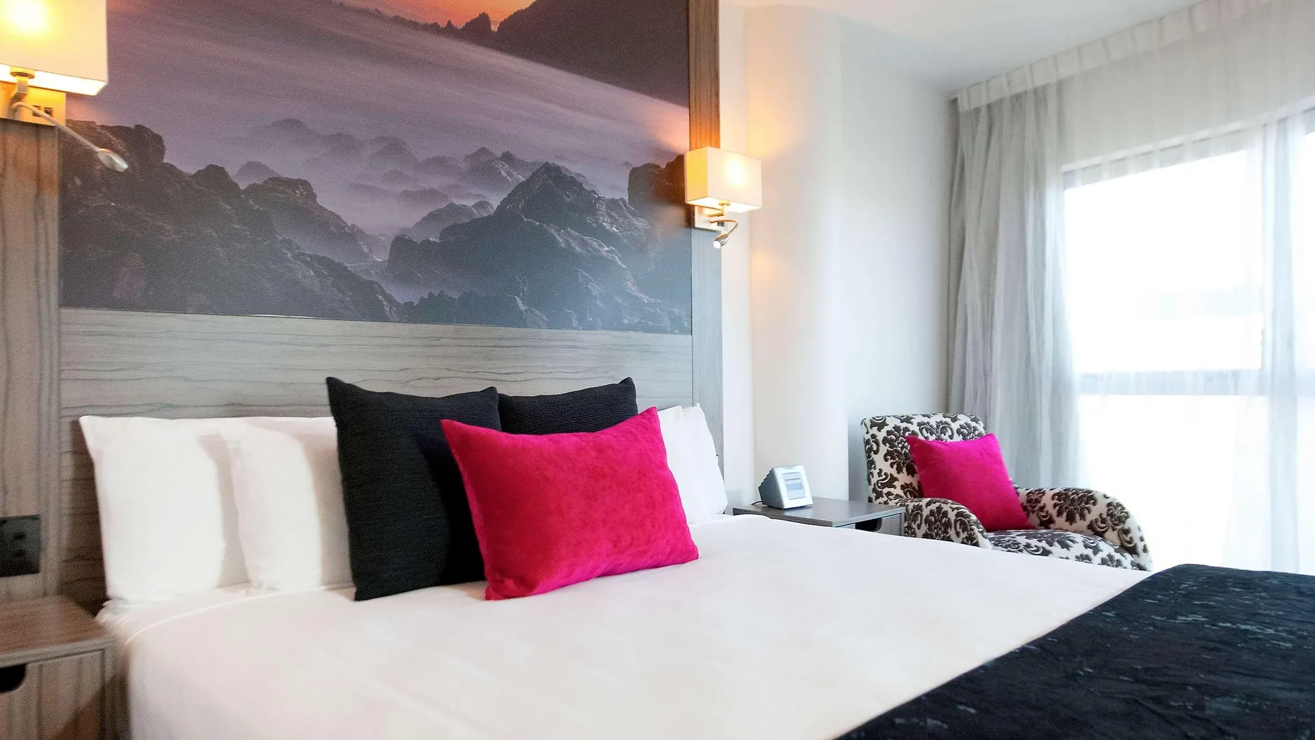 Mercure Wellington Central City Hotel And Apartments