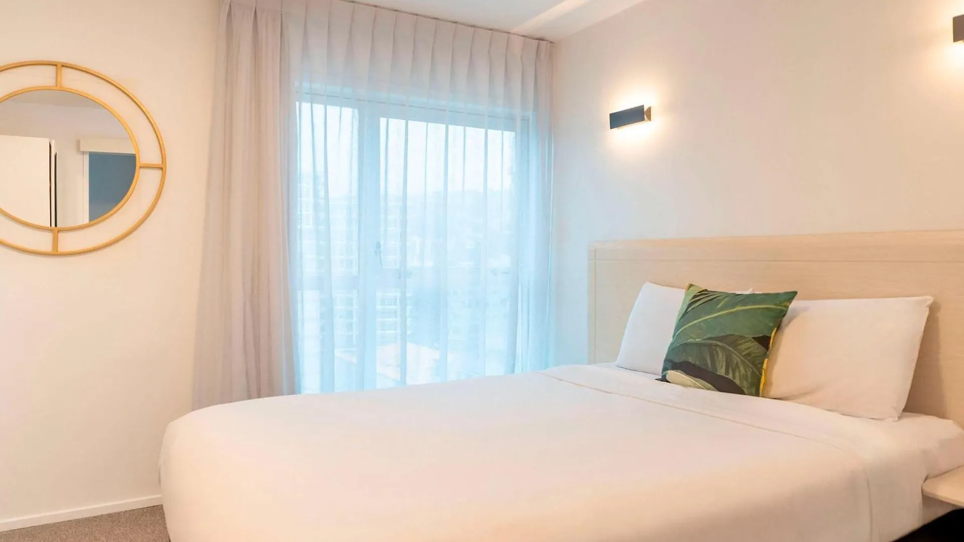 Mercure Wellington Central City Hotel And Apartments 3*,  New Zealand