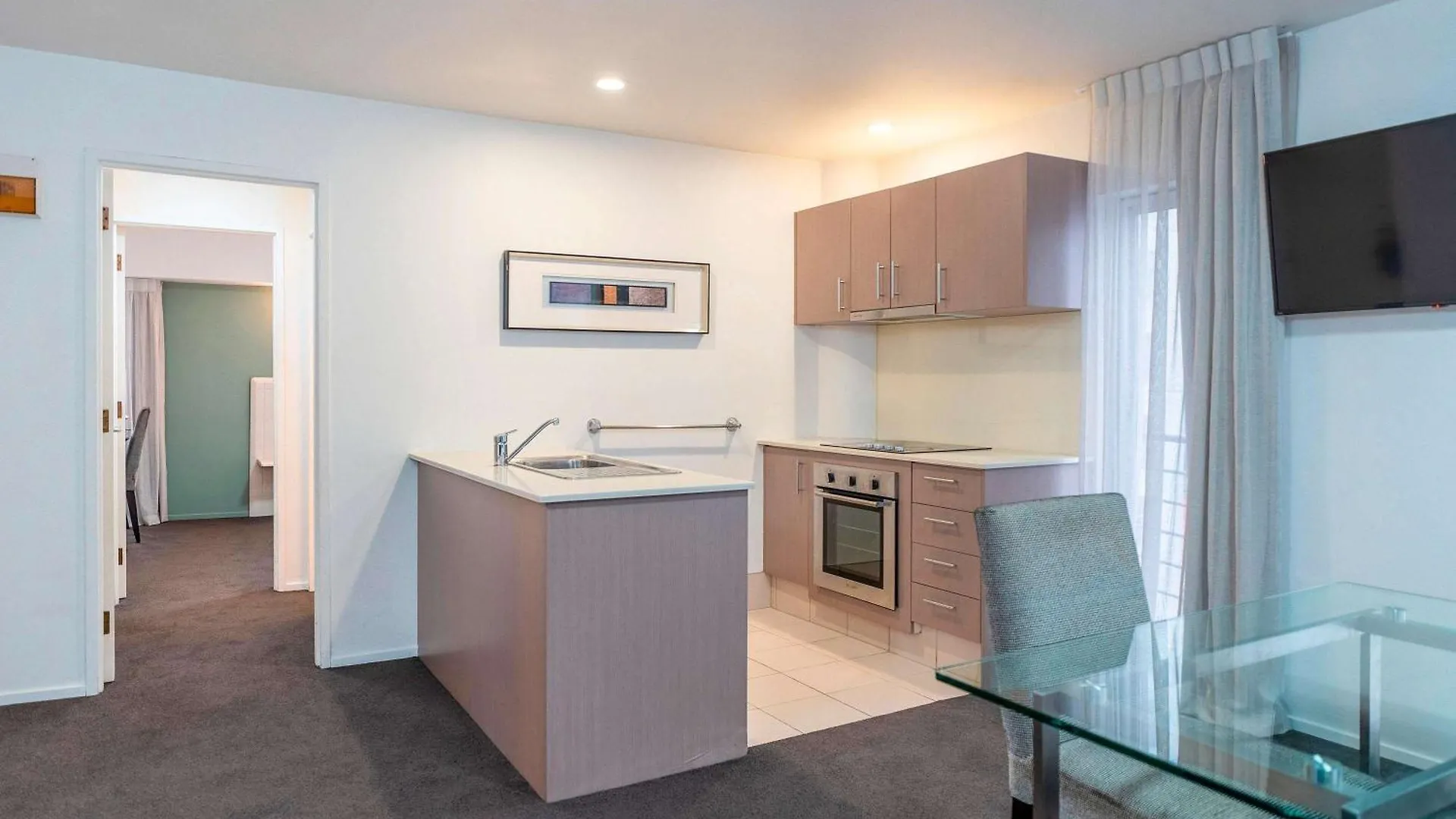 Mercure Wellington Central City Hotel And Apartments 3*,
