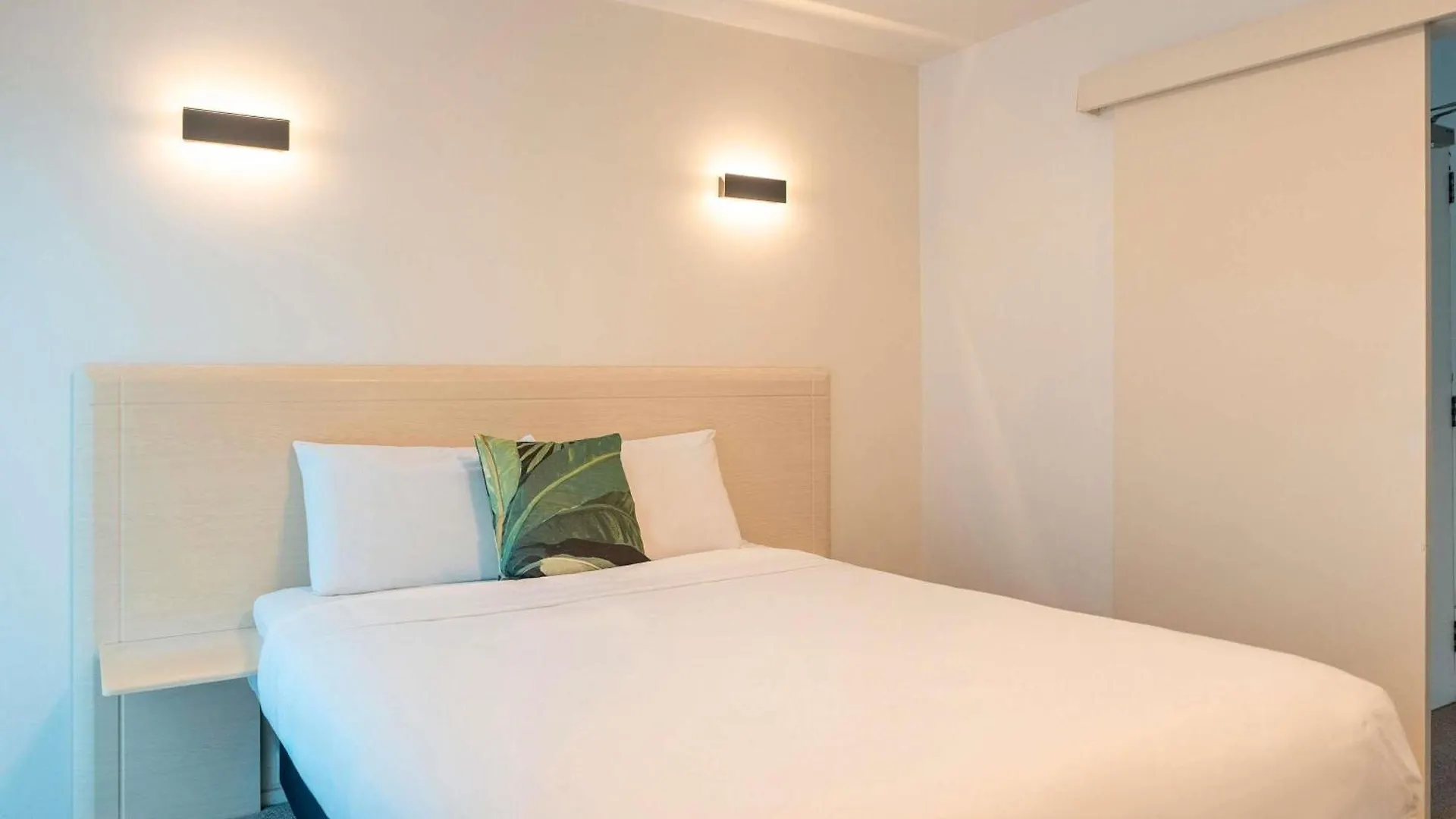Mercure Wellington Central City Hotel And Apartments