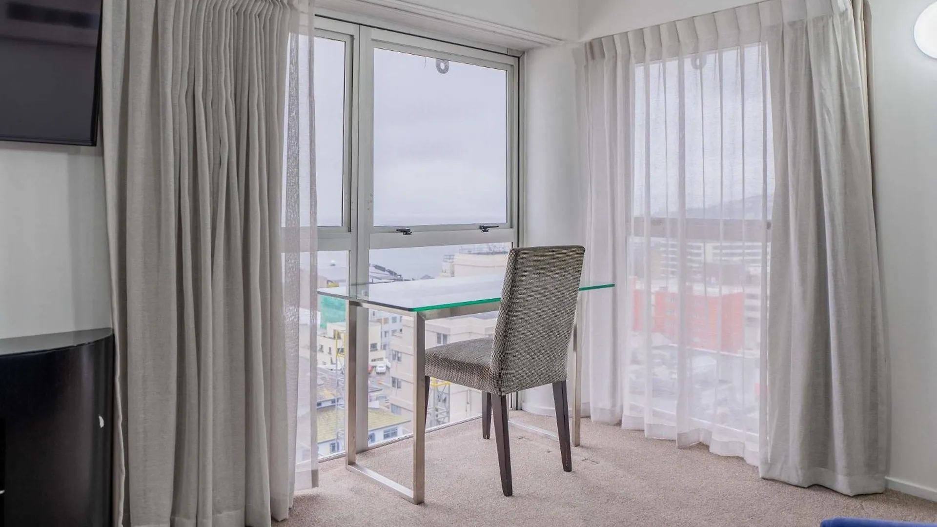 Mercure Wellington Central City Hotel And Apartments 3*,