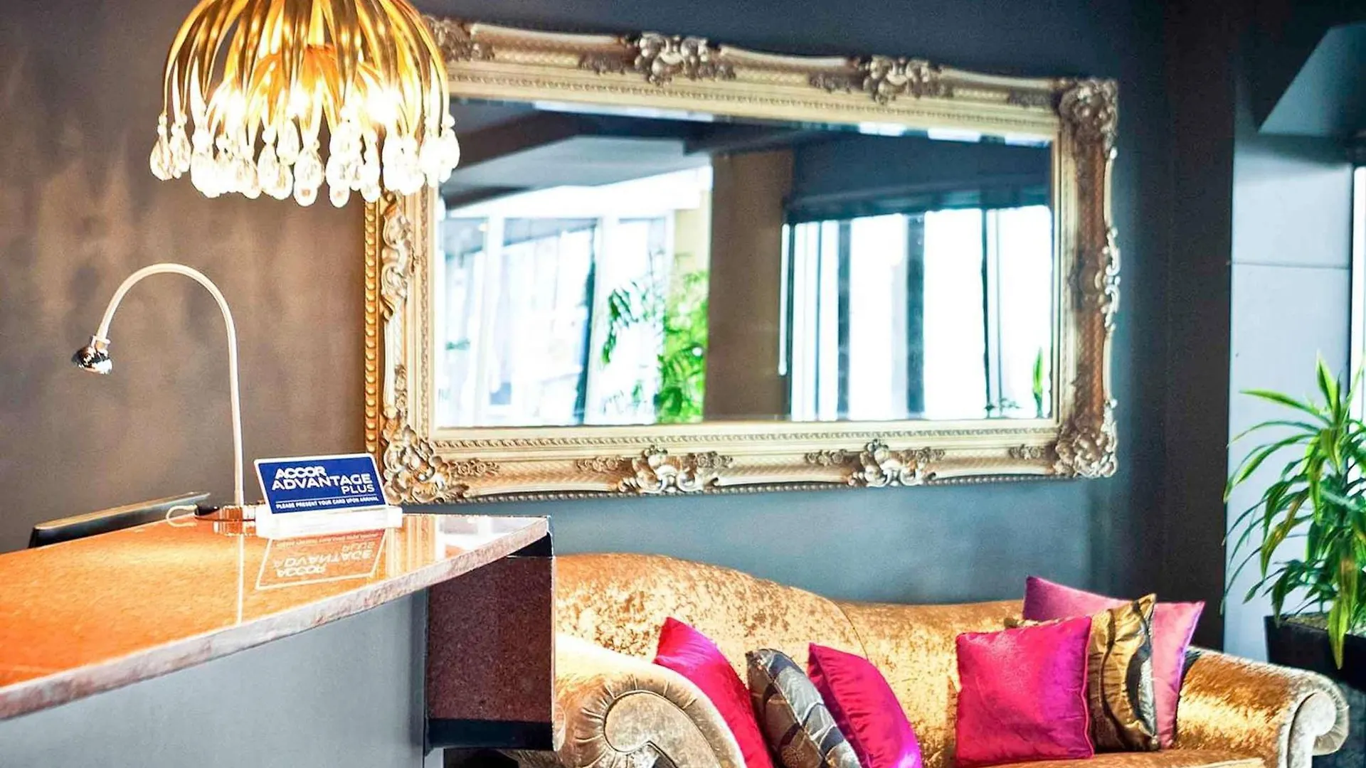 Mercure Wellington Central City Hotel And Apartments